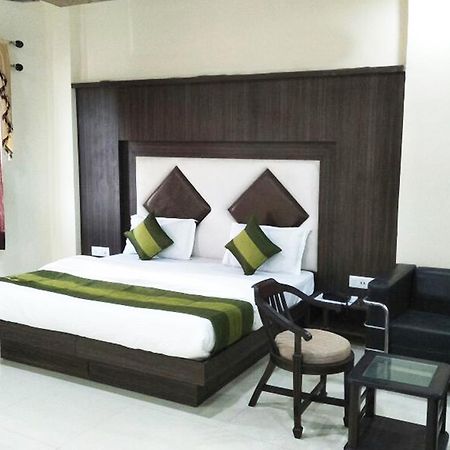R.S Hotel & Restaurant Amritsar Bagian luar foto